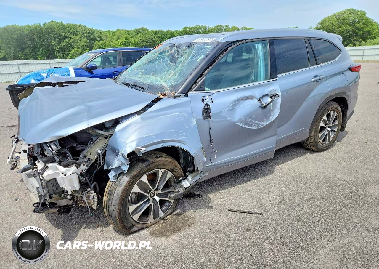 2021 Toyota Highlander Xle – zdjęcie 1 z 12