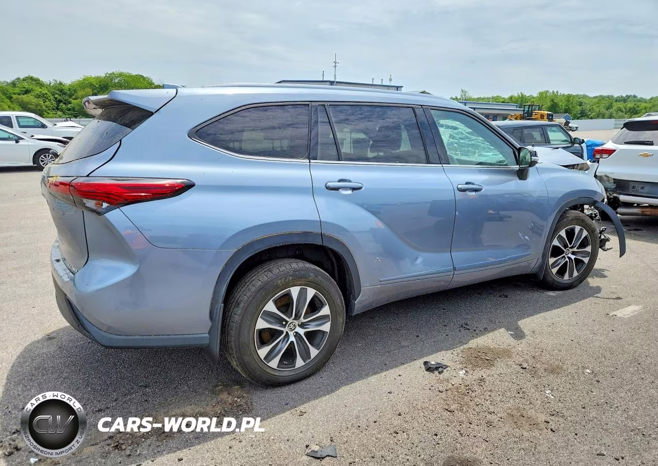 2021 Toyota Highlander Xle VIN:5TDGZRBH9MS108535 - 3