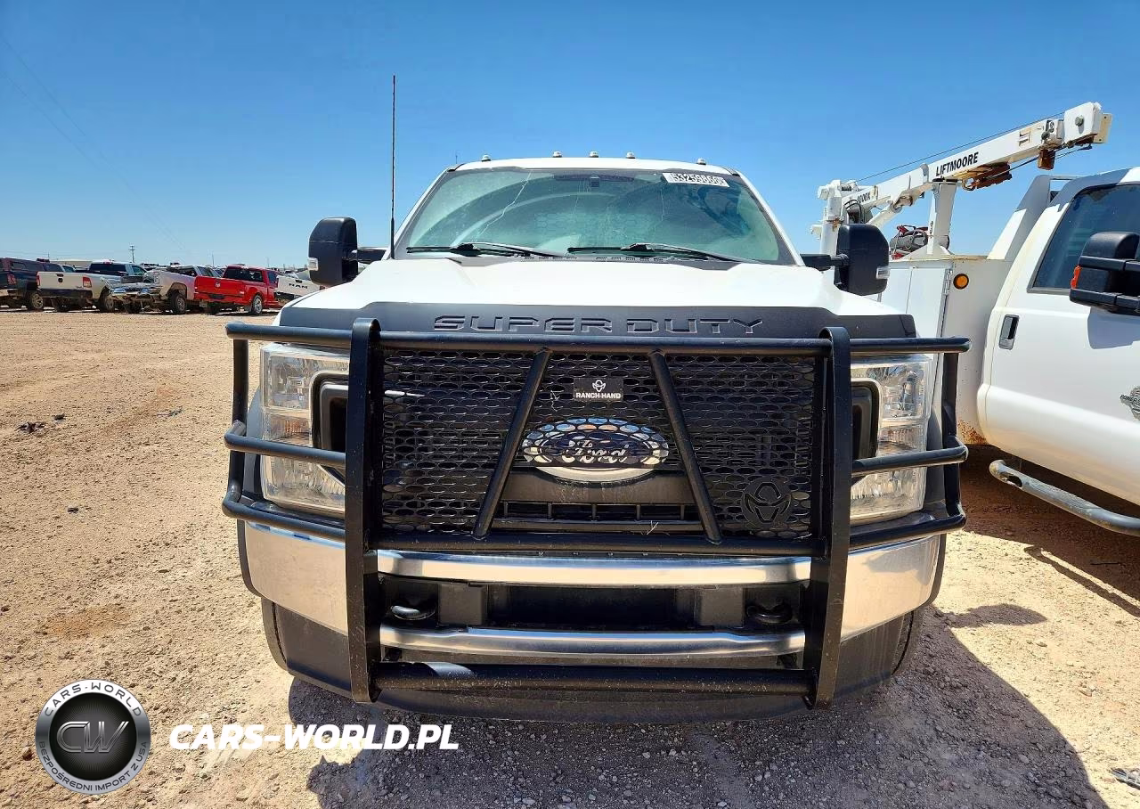 2022 Ford F550 Super Duty VIN:1FD0W5HT6NEE93540 - 5