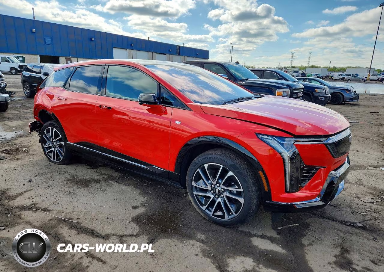 2025 Cadillac Optiq Sport VIN:3GYK3EMR9SS264815 - 4