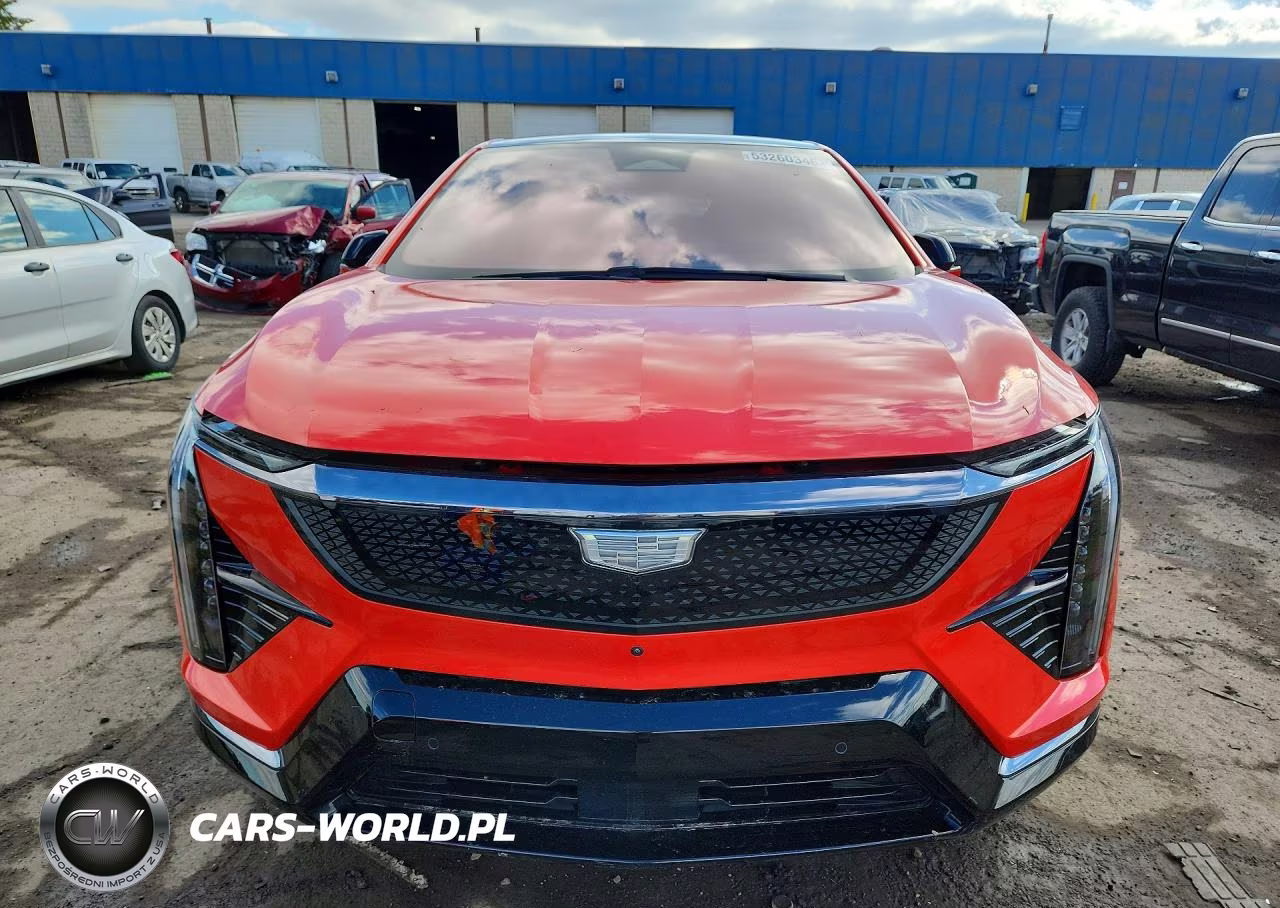 2025 Cadillac Optiq Sport VIN:3GYK3EMR9SS264815 - 5