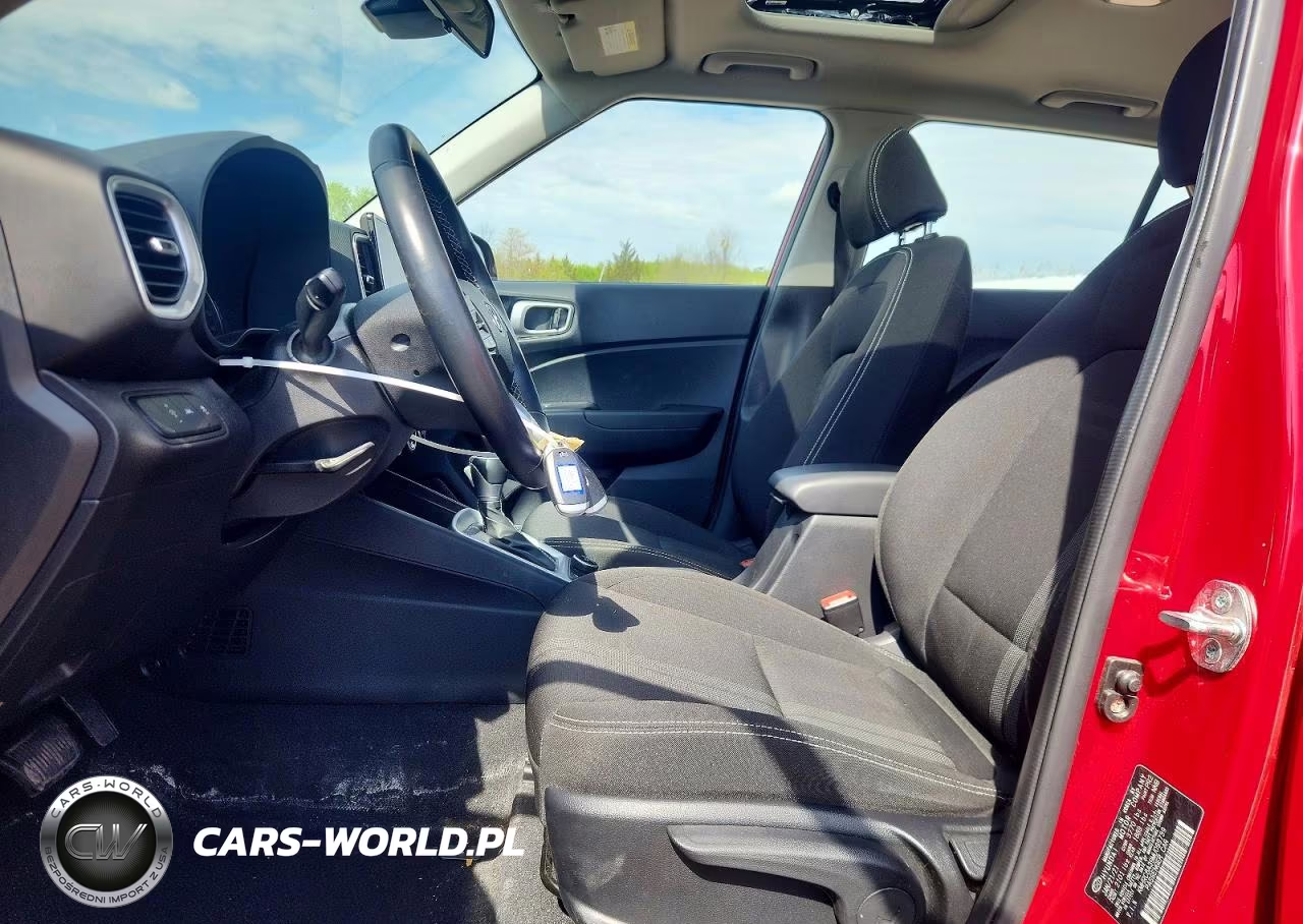 2021 Hyundai Venue Sel VIN:KMHRC8A39MU099739 - 7
