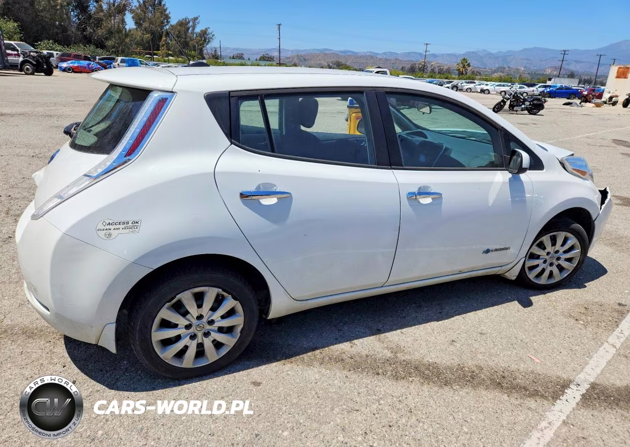 2015 Nissan Leaf S VIN:1N4AZ0CP6FC322660 - 3