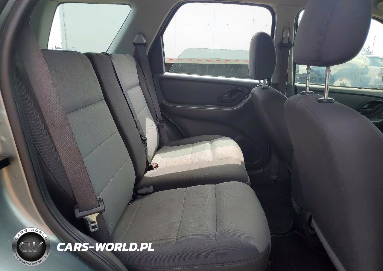2005 Ford Escape Xls VIN:1FMYU02Z85KA45715 - 11