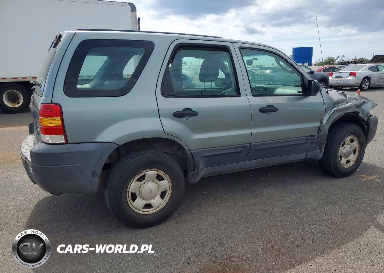 2005 Ford Escape Xls VIN:1FMYU02Z85KA45715 - 3