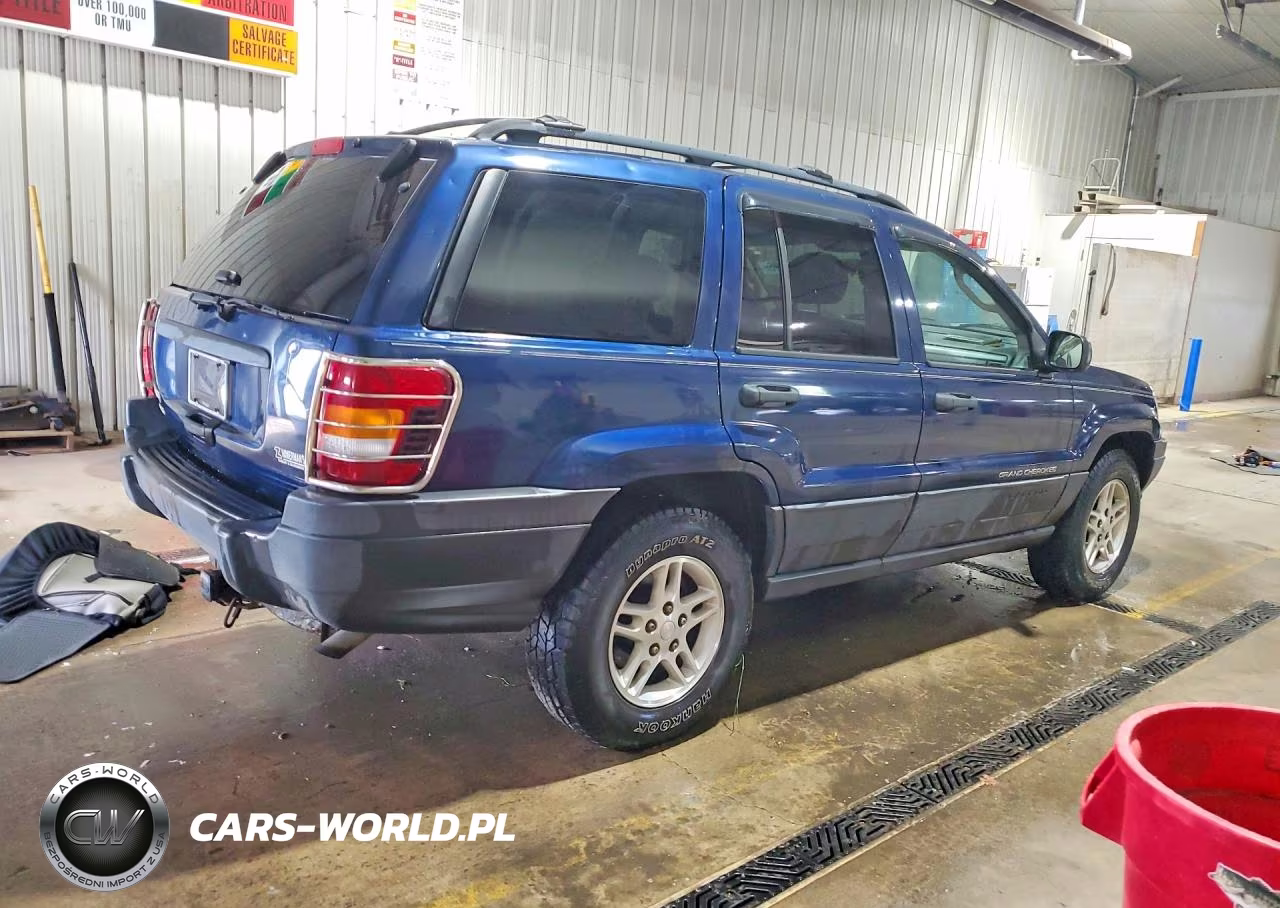 2003 Jeep Grand Cherokee Laredo VIN:1J4GW48S53C570261 - 3