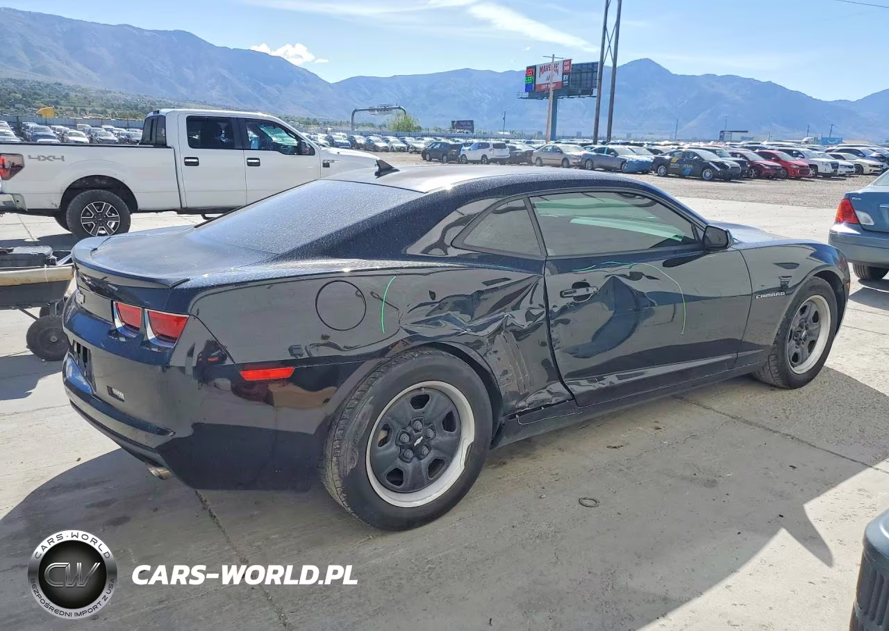2013 Chevrolet Camaro Ls VIN:2G1FA1E33D9239899 - 3