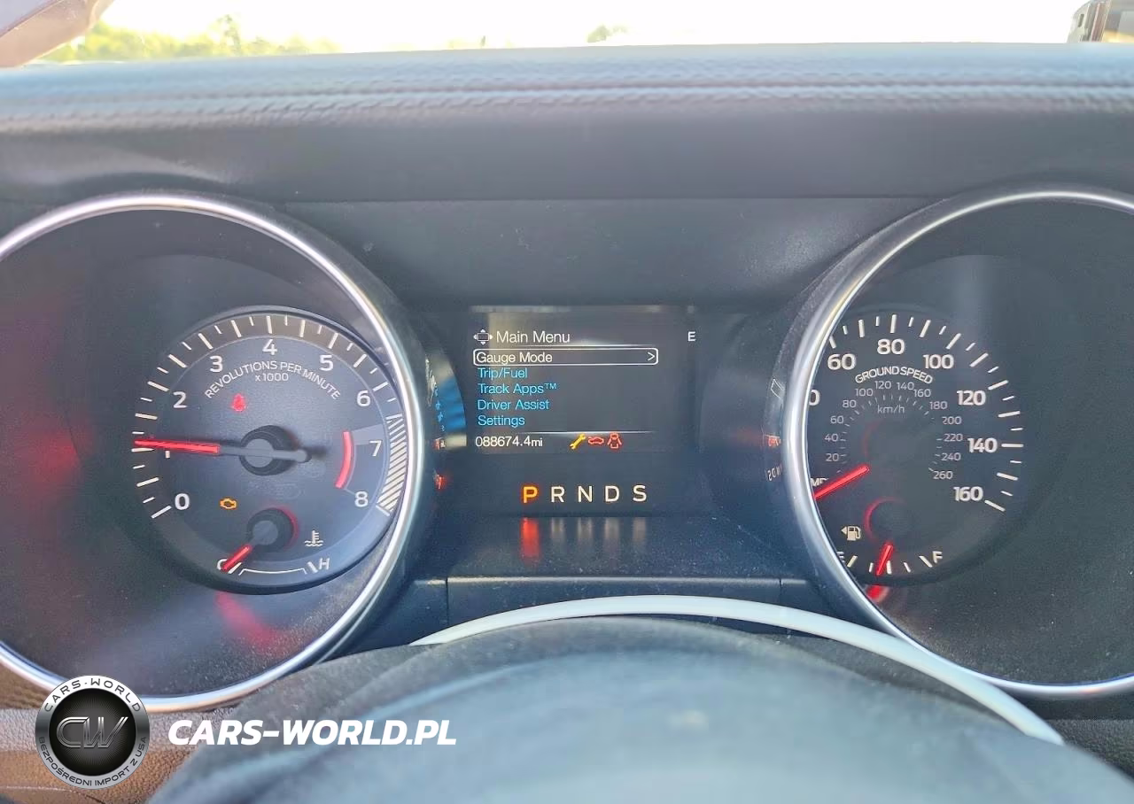 2018 Ford Mustang VIN:1FA6P8TH8J5158733 - 9