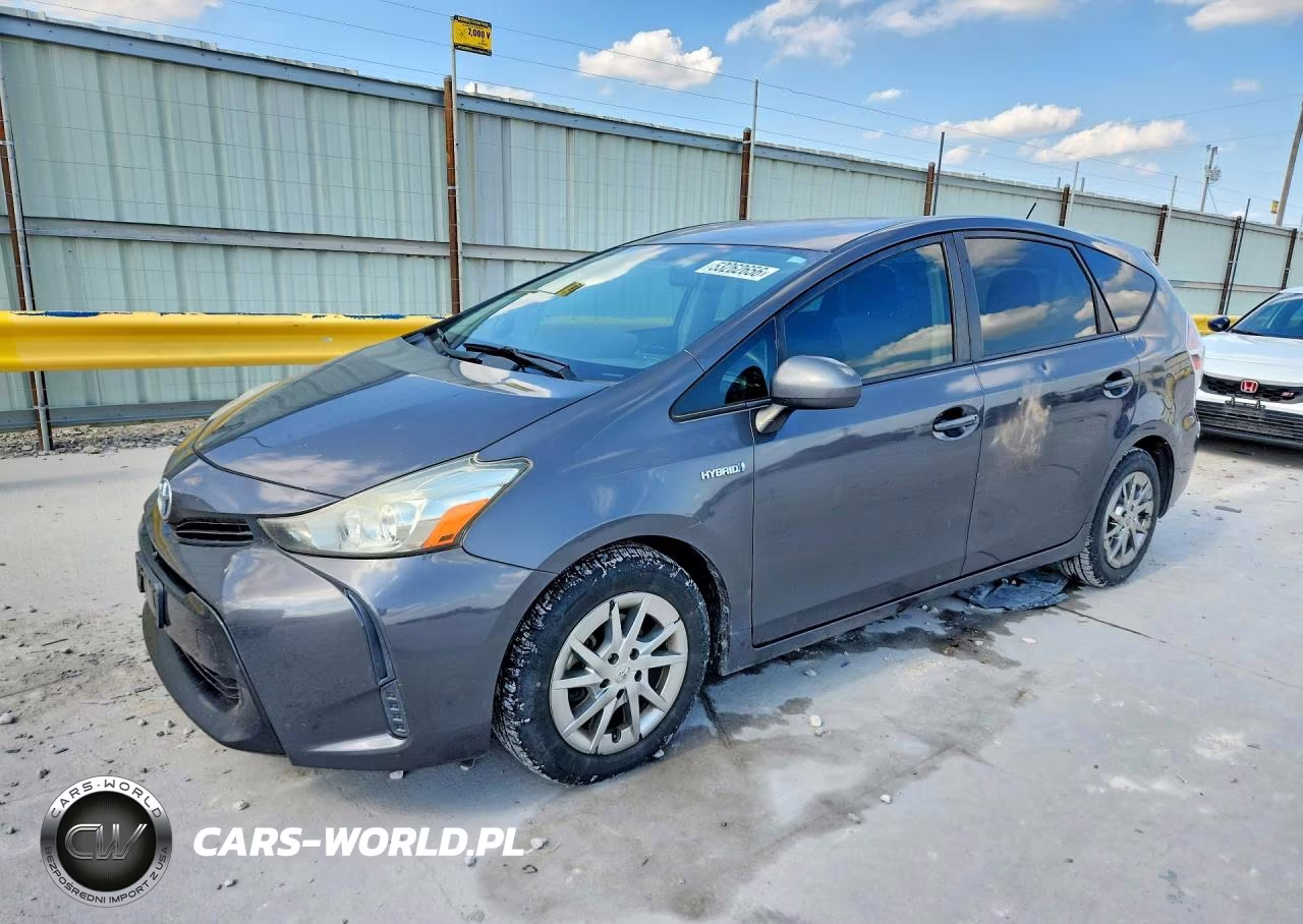 2015 Toyota Prius V Two
