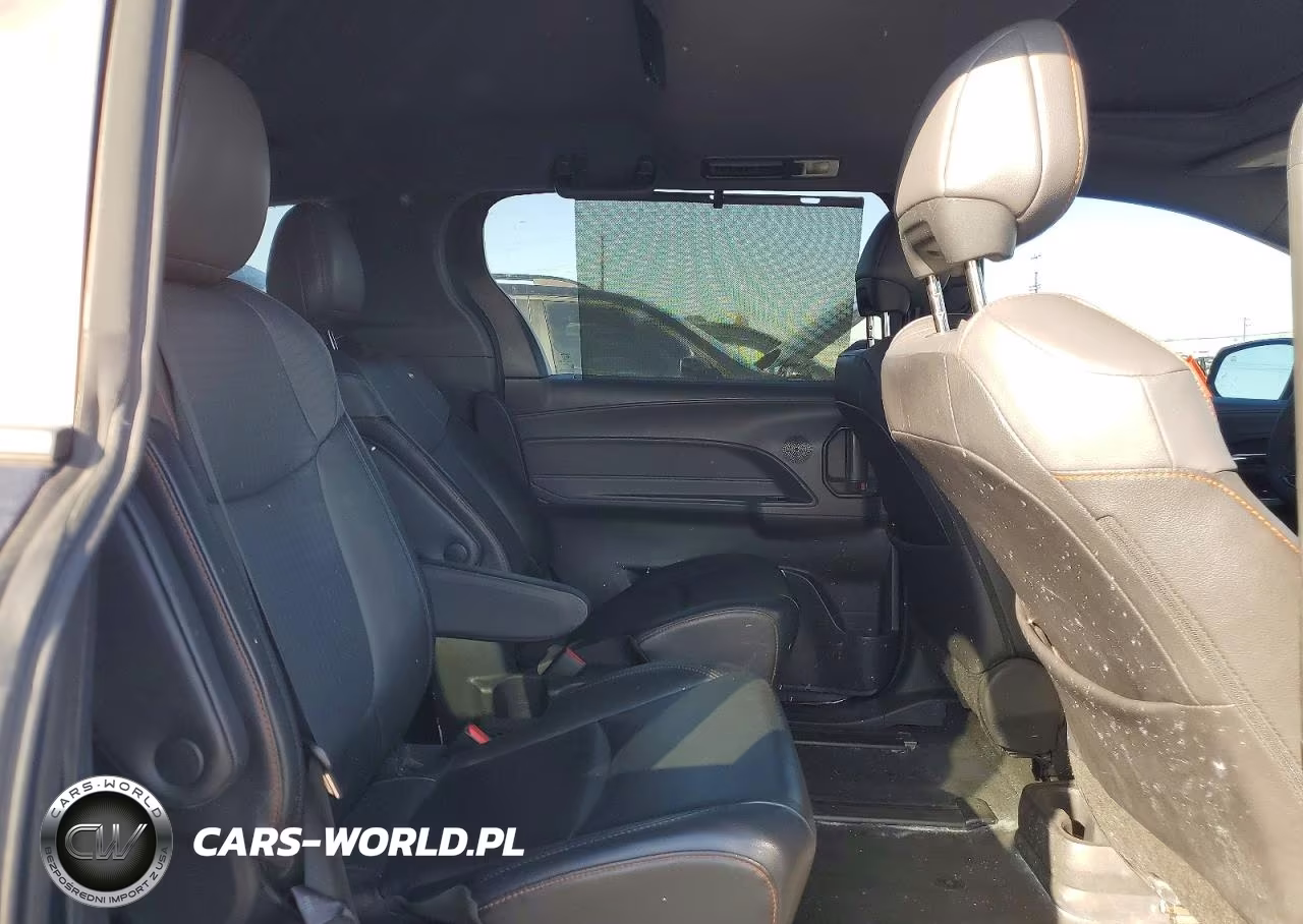 2022 Toyota Sienna Xse VIN:5TDXRKEC0NS090659 - 11