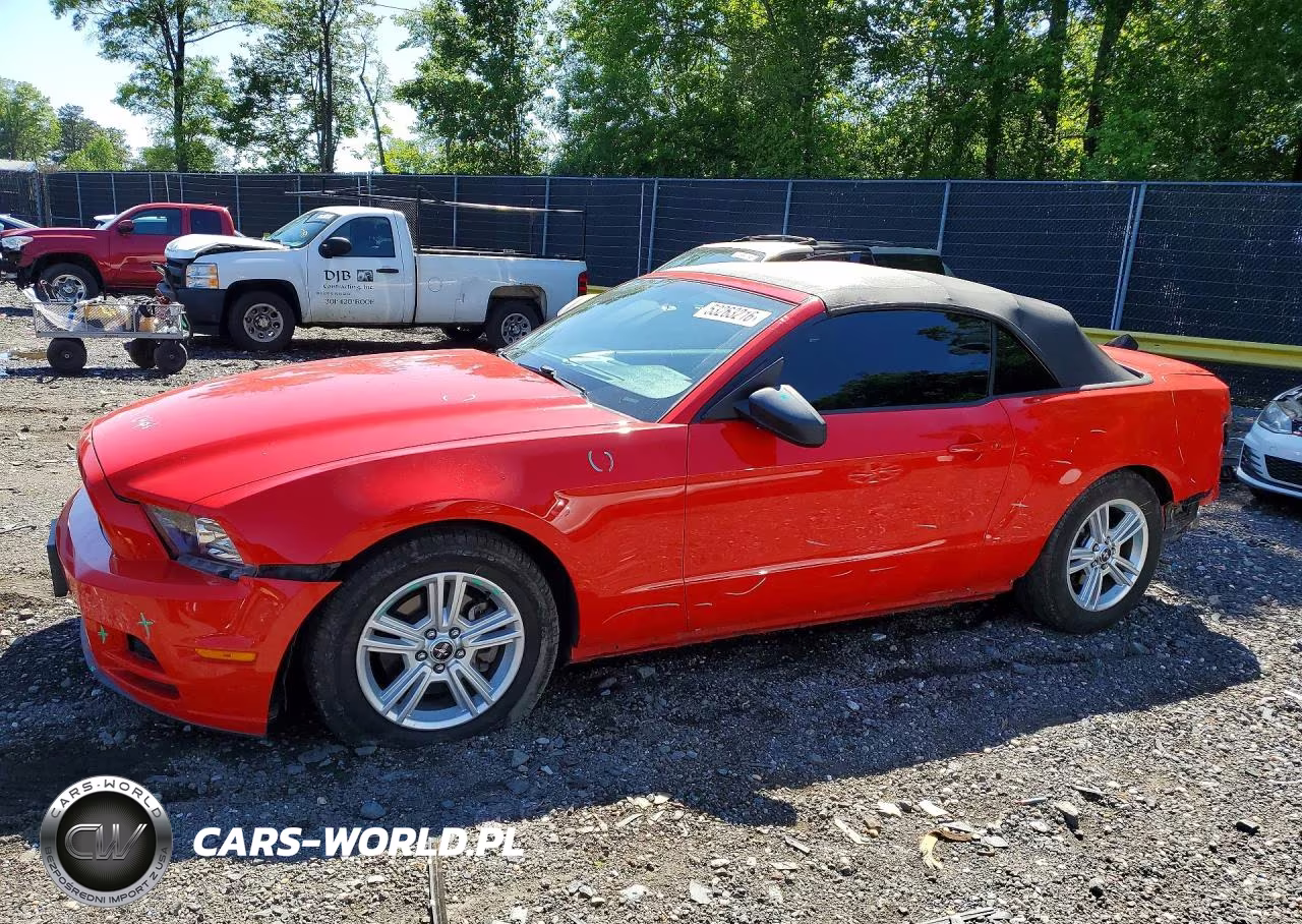 2013 Ford Mustang V6 Convertible