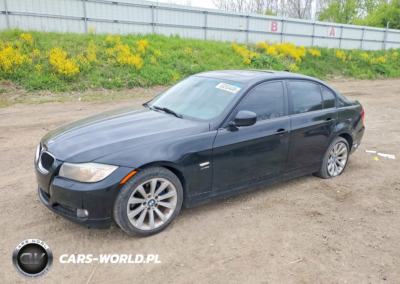 2011 BMW 328 Xi – zdjęcie 1 z 12