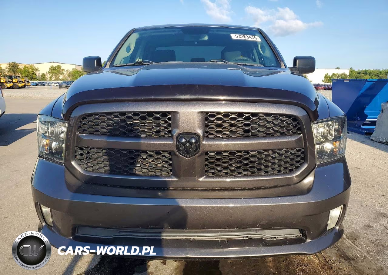 2019 Ram 1500 Classic Tradesman VIN:1C6RR6FG6KS555425 - 5