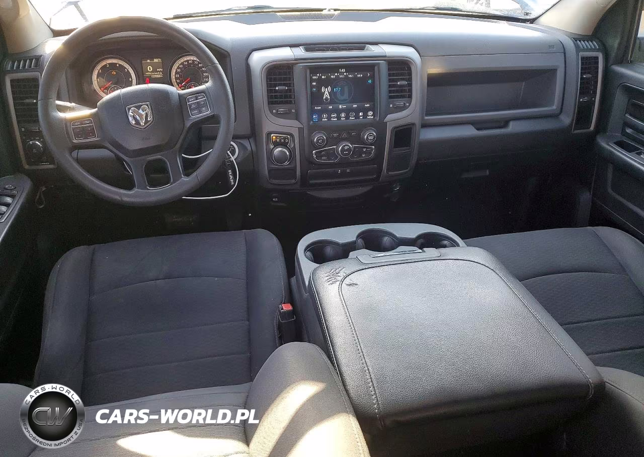 2019 Ram 1500 Classic Tradesman VIN:1C6RR6FG6KS555425 - 8