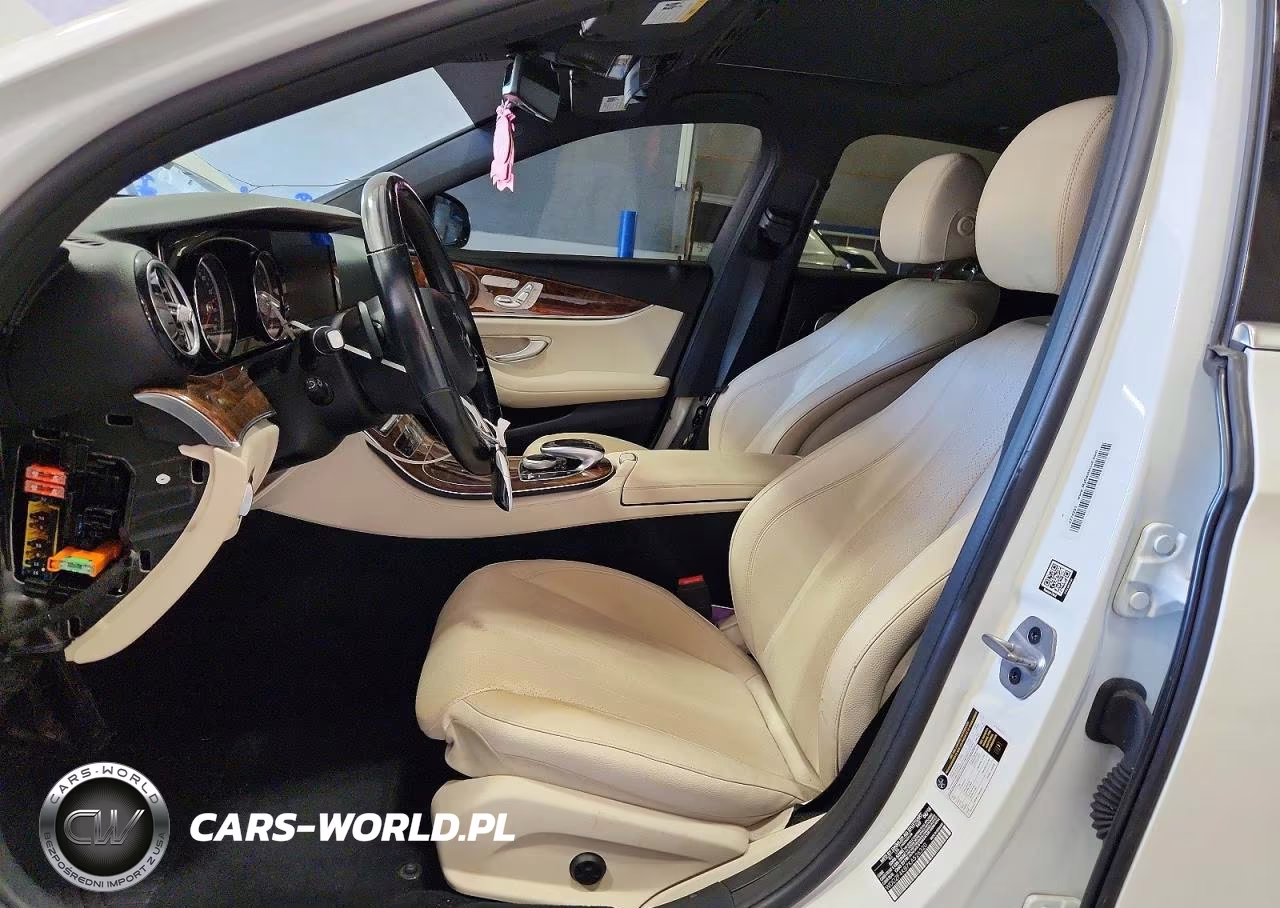 2019 Mercedes-Benz E 300 4Matic VIN:WDDZF4KB7KA526320 - 7
