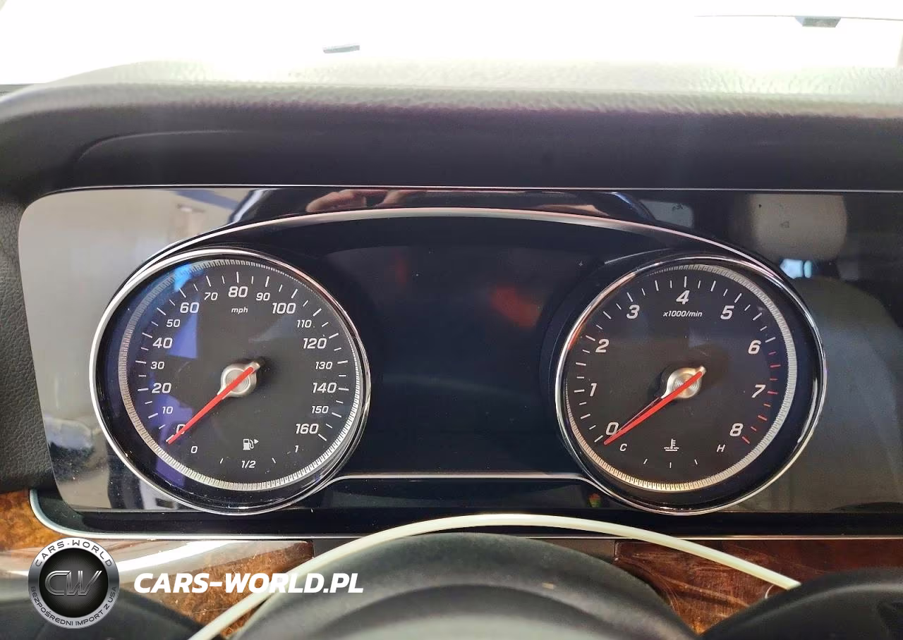 2019 Mercedes-Benz E 300 4Matic VIN:WDDZF4KB7KA526320 - 9