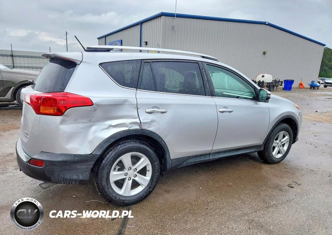 2013 Toyota Rav4 Xle VIN:2T3RFREV3DW026947 - 3