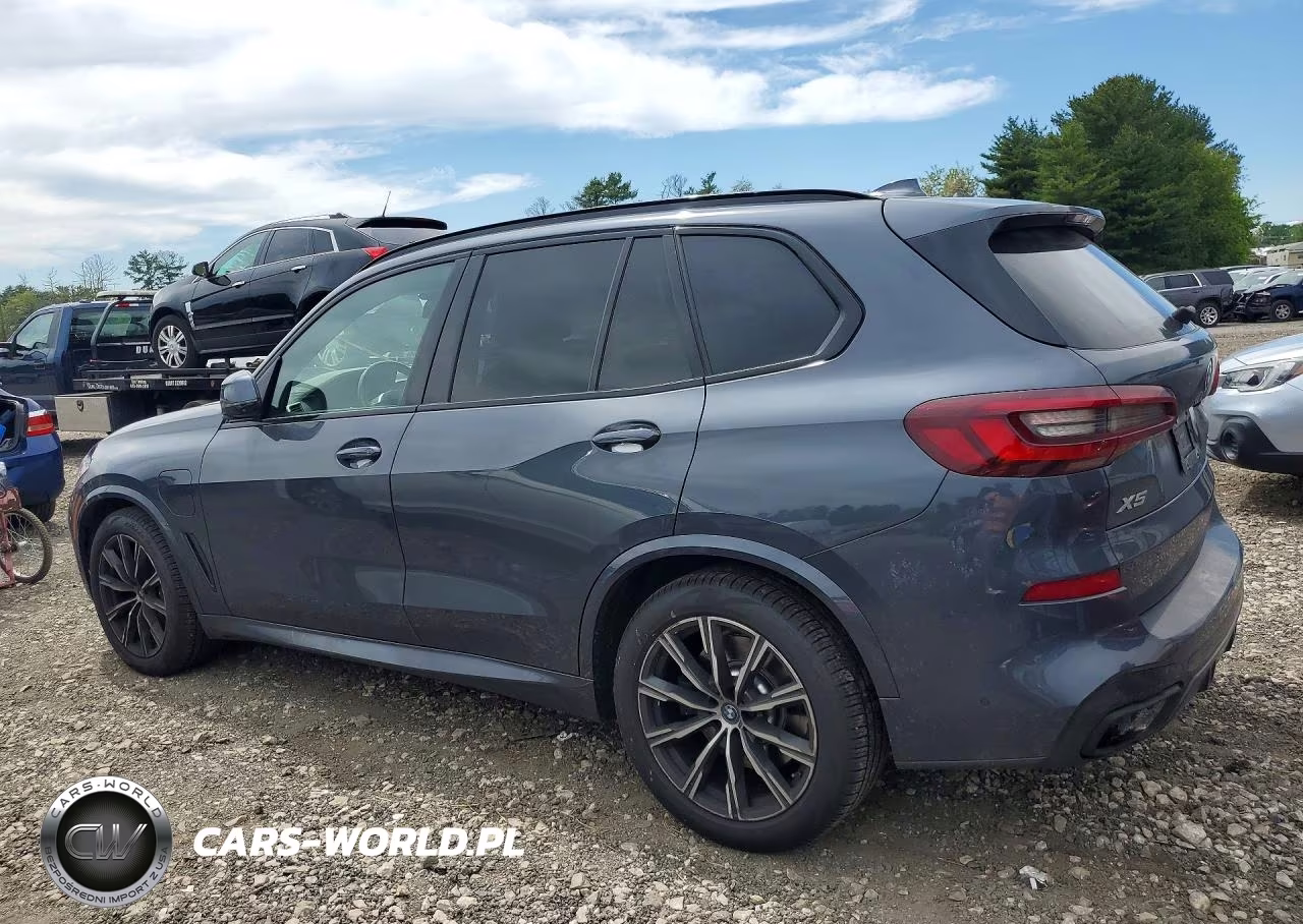 2022 BMW X5 xDrive45E VIN:5UXTA6C0XN9J37893 - 2
