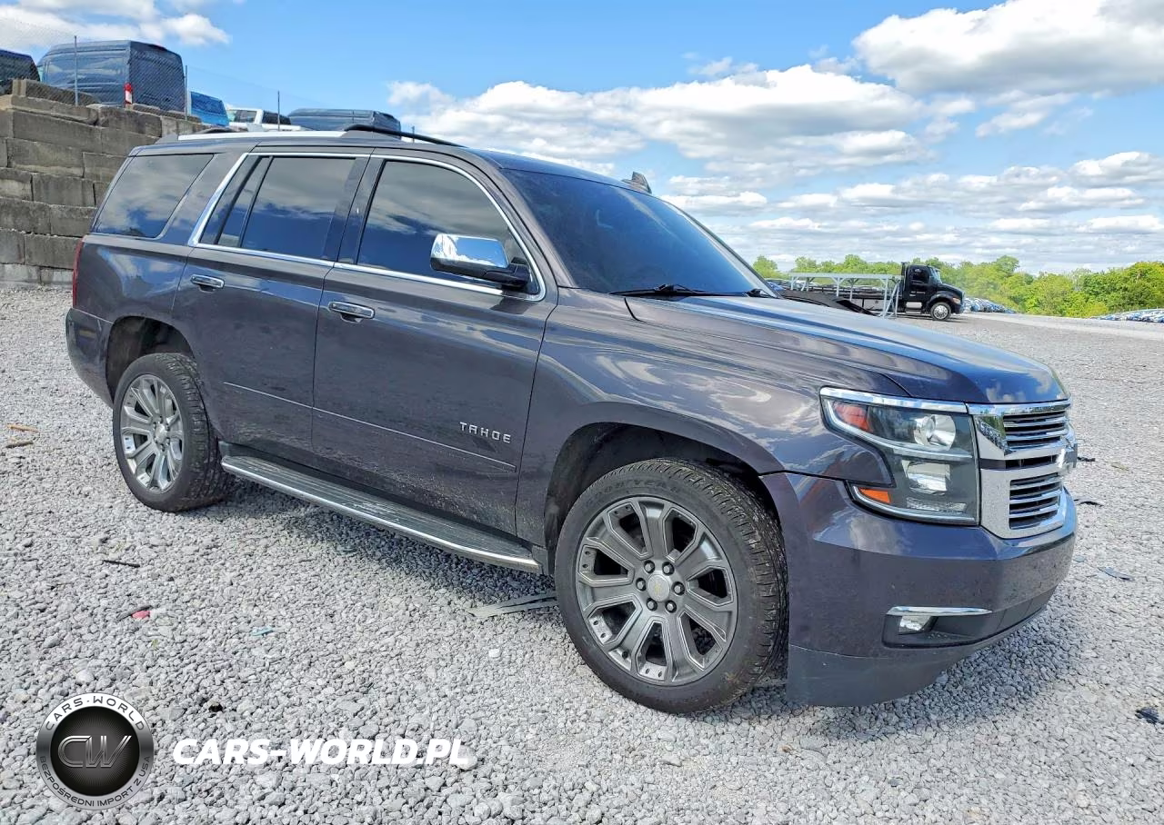 2018 Chevrolet Tahoe K1500 Premier VIN:1GNSKCKC5JR280711 - 4