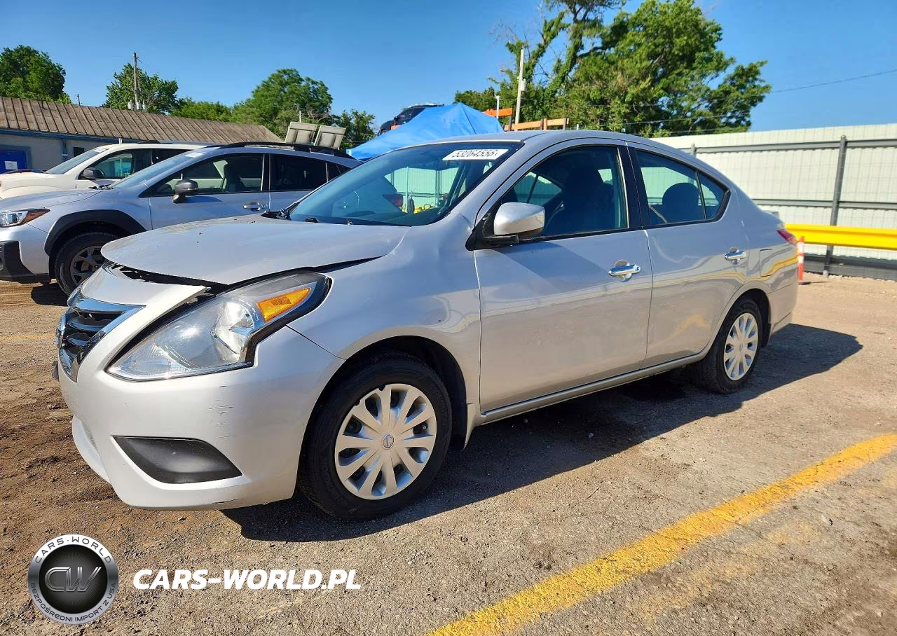 2019 Nissan Versa Sv