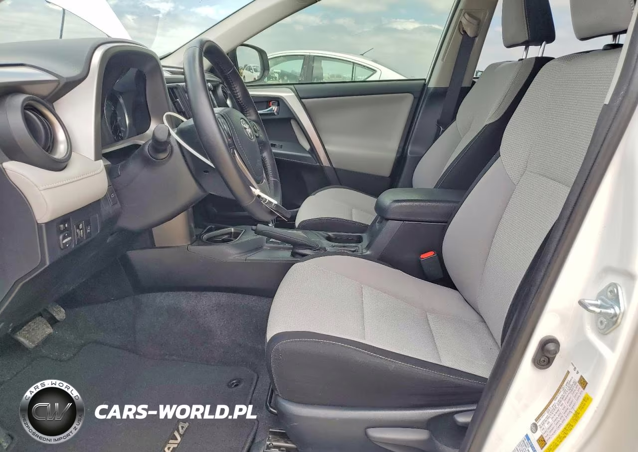 2016 Toyota Rav4 Hv Xle VIN:JTMRJREV6GD043256 - 7
