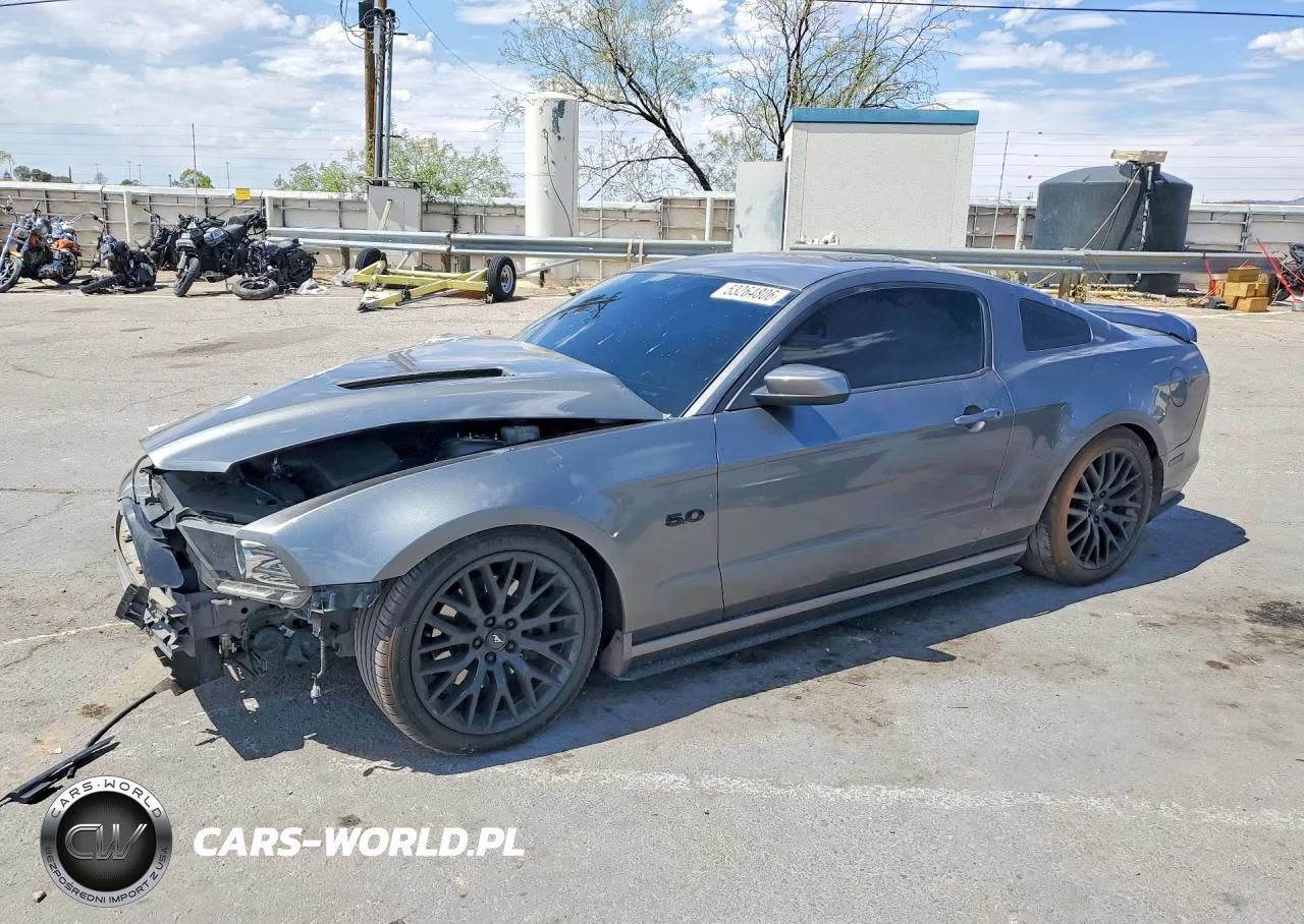 2013 Ford Mustang Gt – zdjęcie 1 z 12