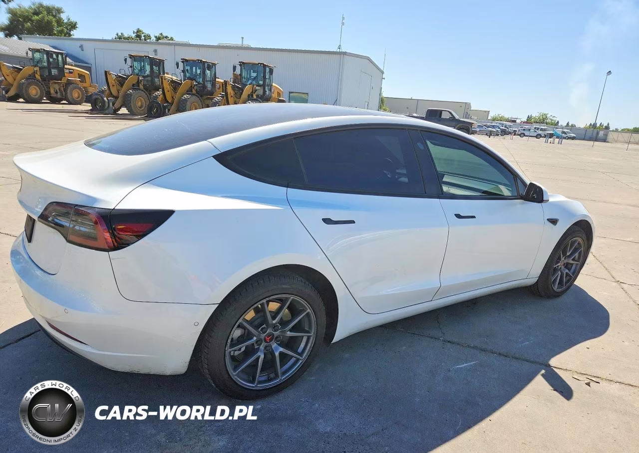 2022 Tesla Model 3 VIN:5YJ3E1EA3NF112256 - 3