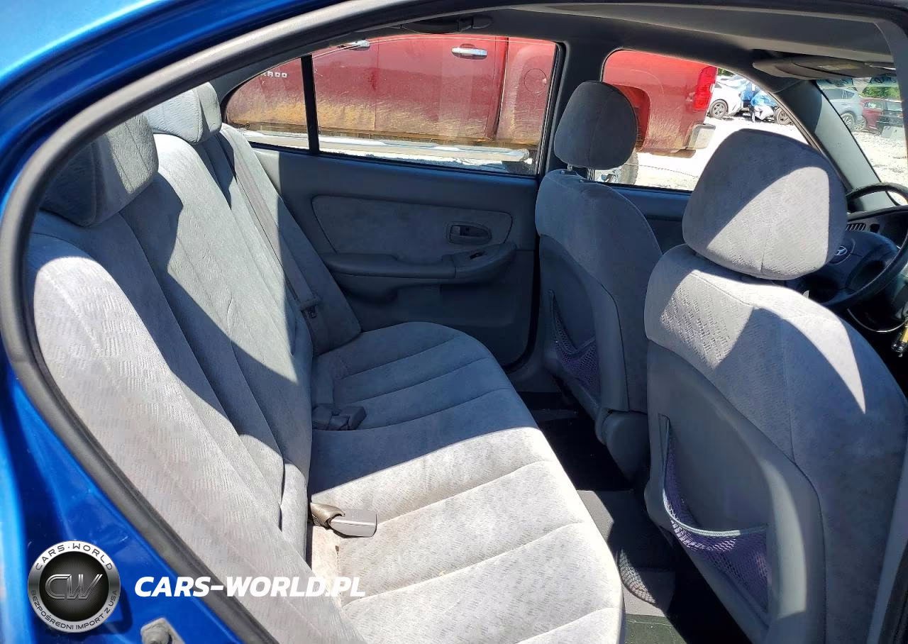 2005 Hyundai Elantra Gls VIN:KMHDN46D75U190590 - 10