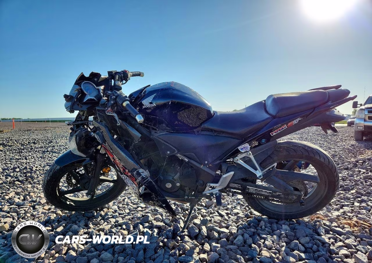 2013 Honda Cbr250 R VIN:MLHMC4106D5303496 - 3