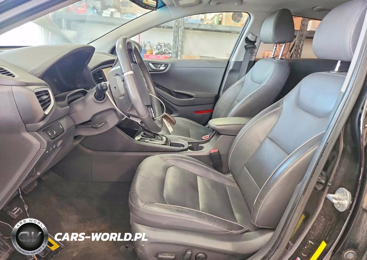 2018 Hyundai Ioniq Limited VIN:KMHC85LC1JU071657 - 7