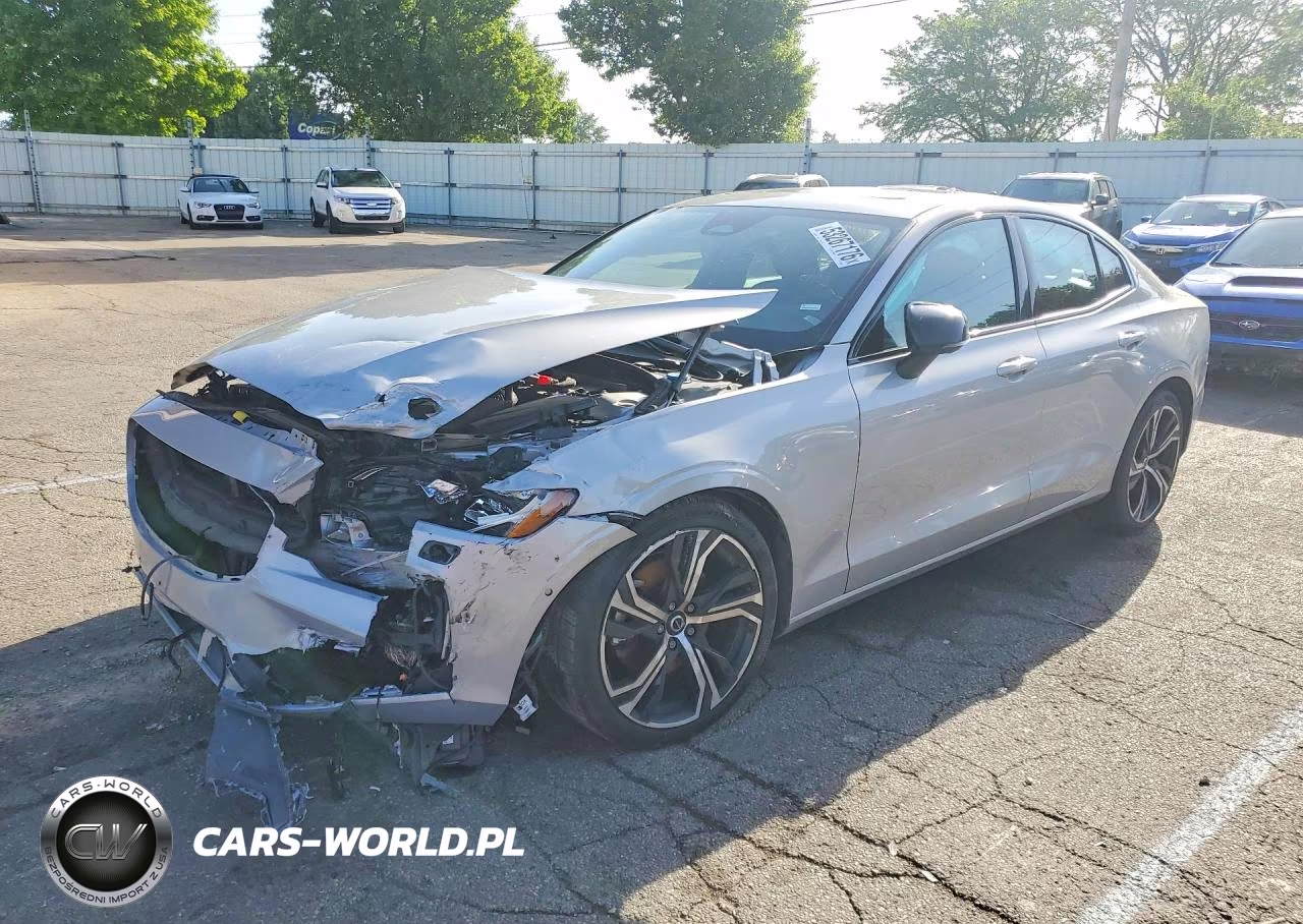 2024 Volvo S60 Plus