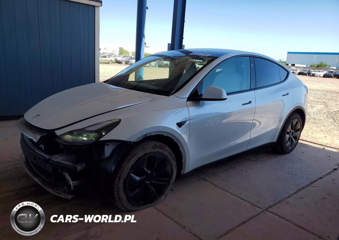 2025 Tesla Model Y – zdjęcie 1 z 14