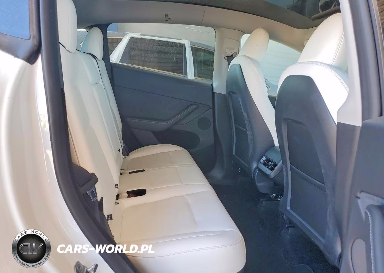 2025 Tesla Model Y VIN:7SAYGDED0SA377272 - 11