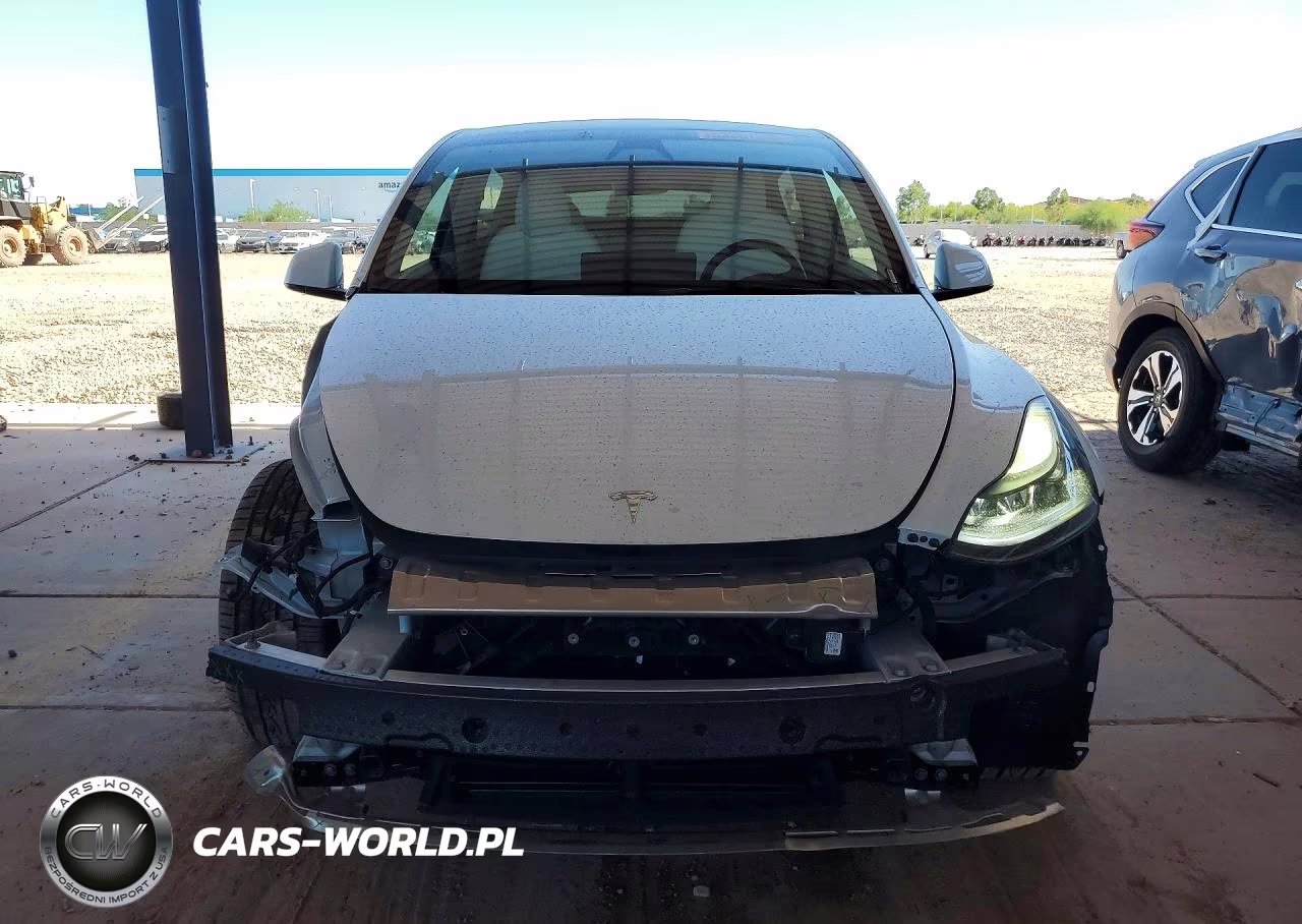 2025 Tesla Model Y VIN:7SAYGDED0SA377272 - 5