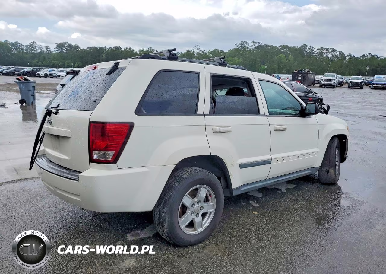 2007 Jeep Grand Cherokee Laredo VIN:1J8GR48K57C532007 - 3