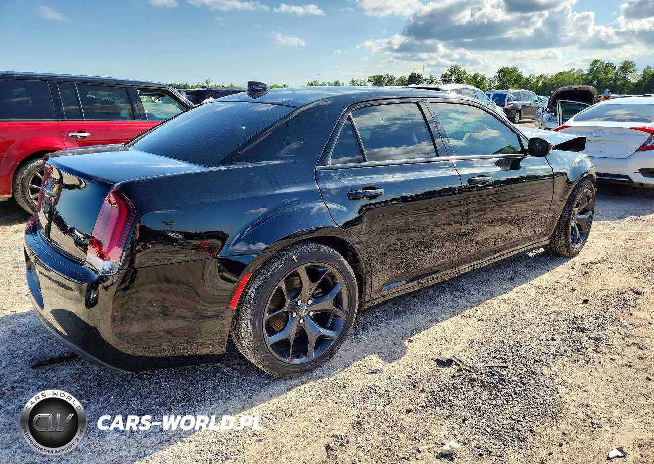 2021 Chrysler 300 Touring VIN:2C3CCAAG9MH563124 - 3