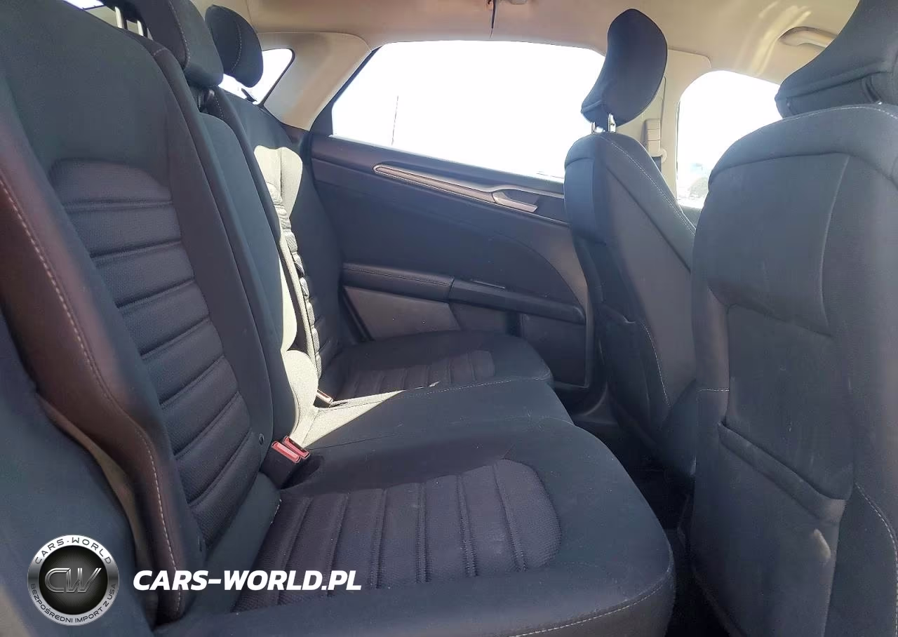 2017 Ford Fusion Se VIN:3FA6P0H71HR382497 - 10