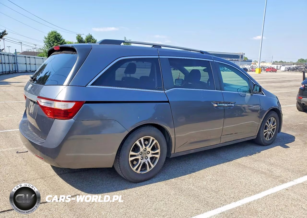 2013 Honda Odyssey Exl VIN:5FNRL5H62DB004045 - 3