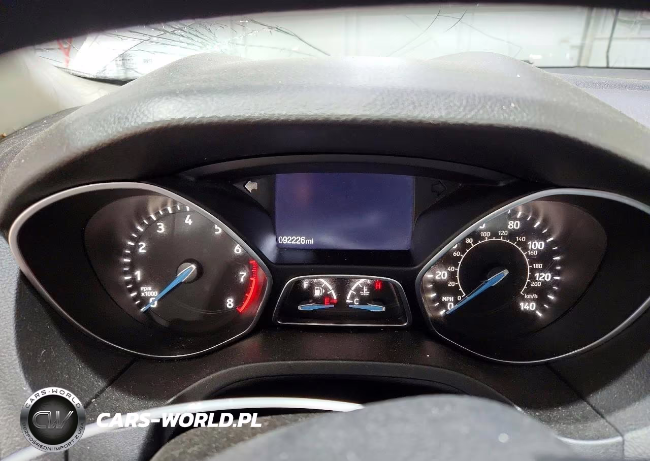 2018 Ford Focus Se VIN:1FADP3F27JL207479 - 9