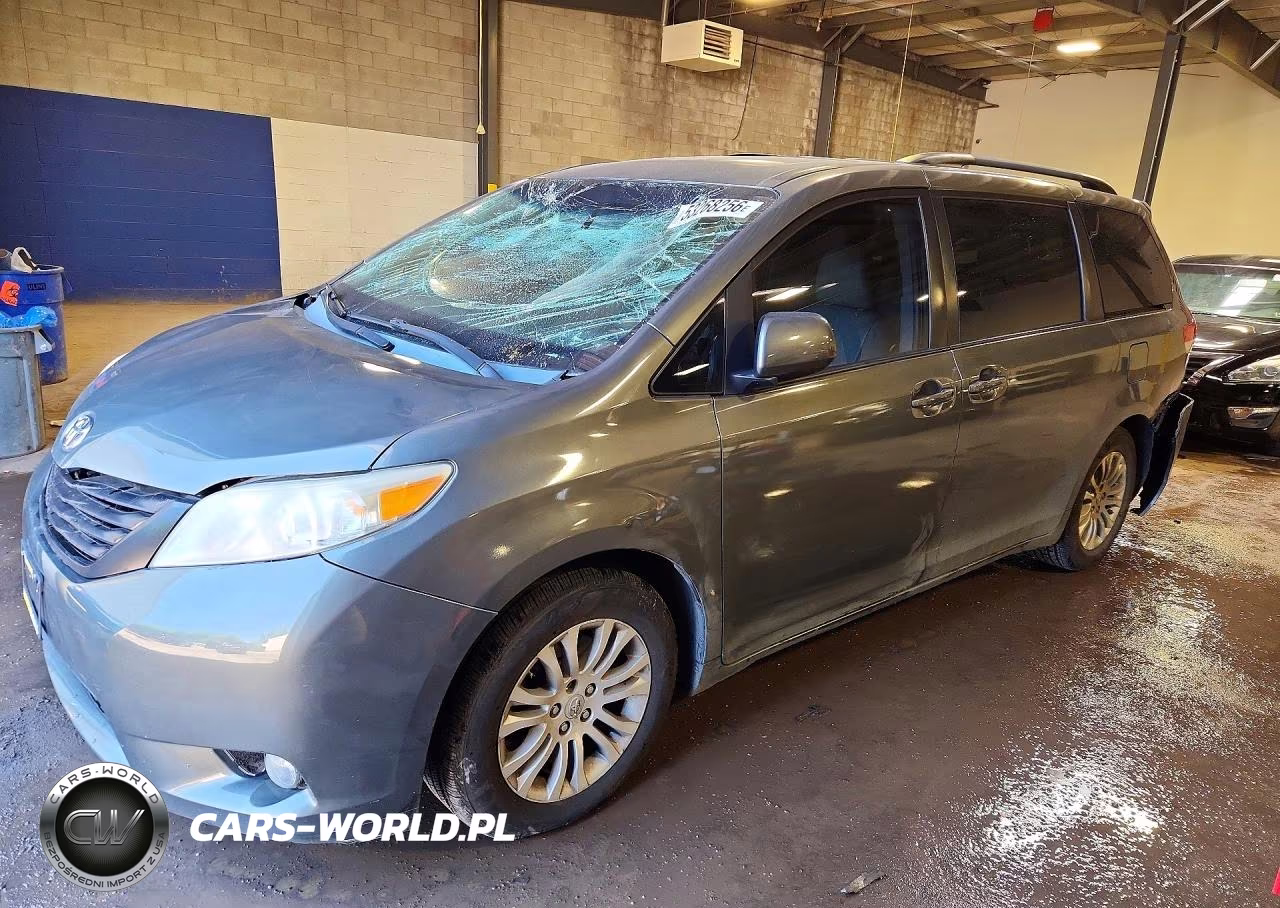 2011 Toyota Sienna Xle 8-Passenger