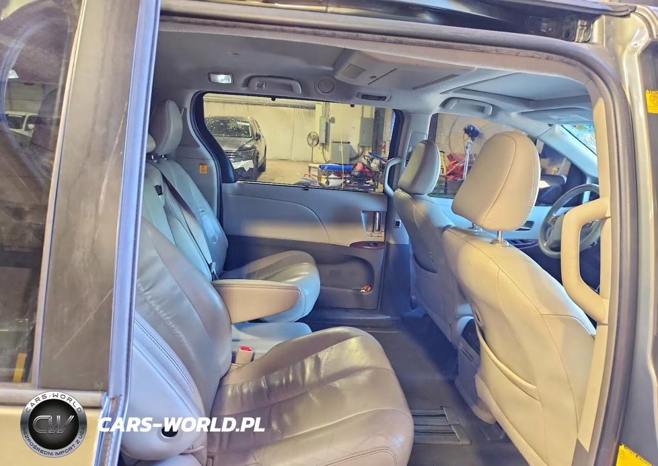 2011 Toyota Sienna Xle 8-Passenger VIN:5TDYK3DC1BS065734 - 11