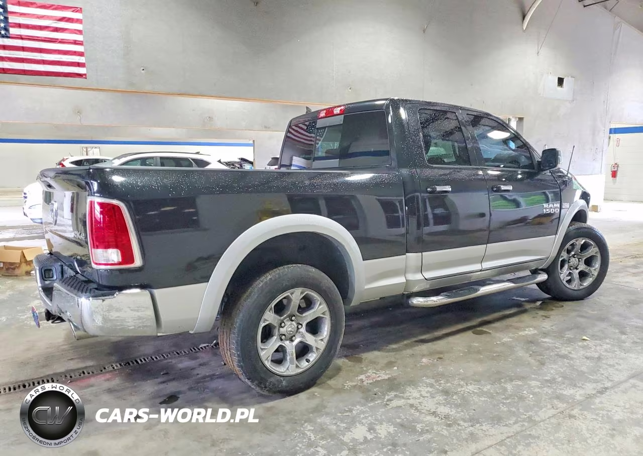 2016 Ram 1500 Laramie VIN:1C6RR7JTXGS141047 - 3