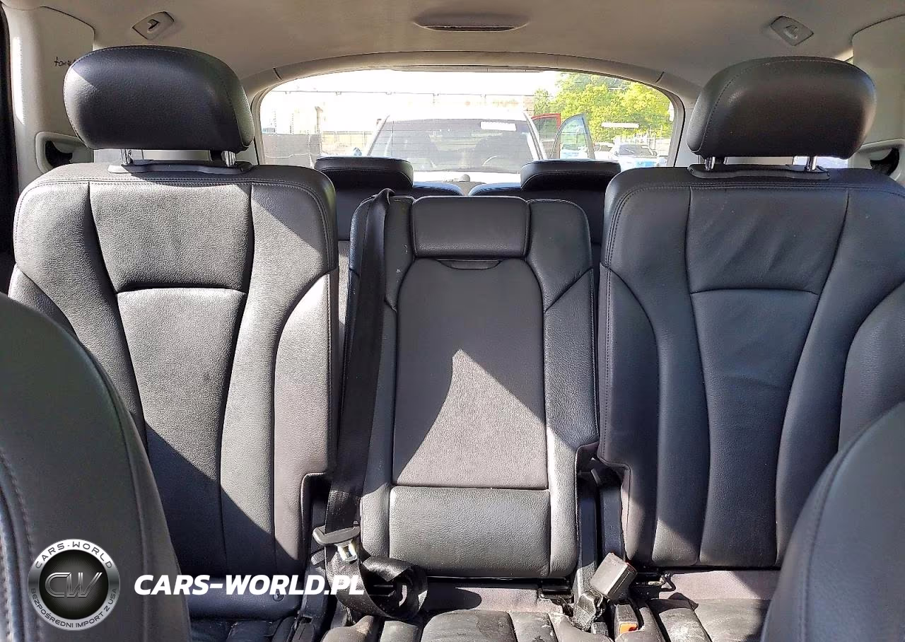 2017 Audi Q7 Premium VIN:WA1AHAF77HD045829 - 10