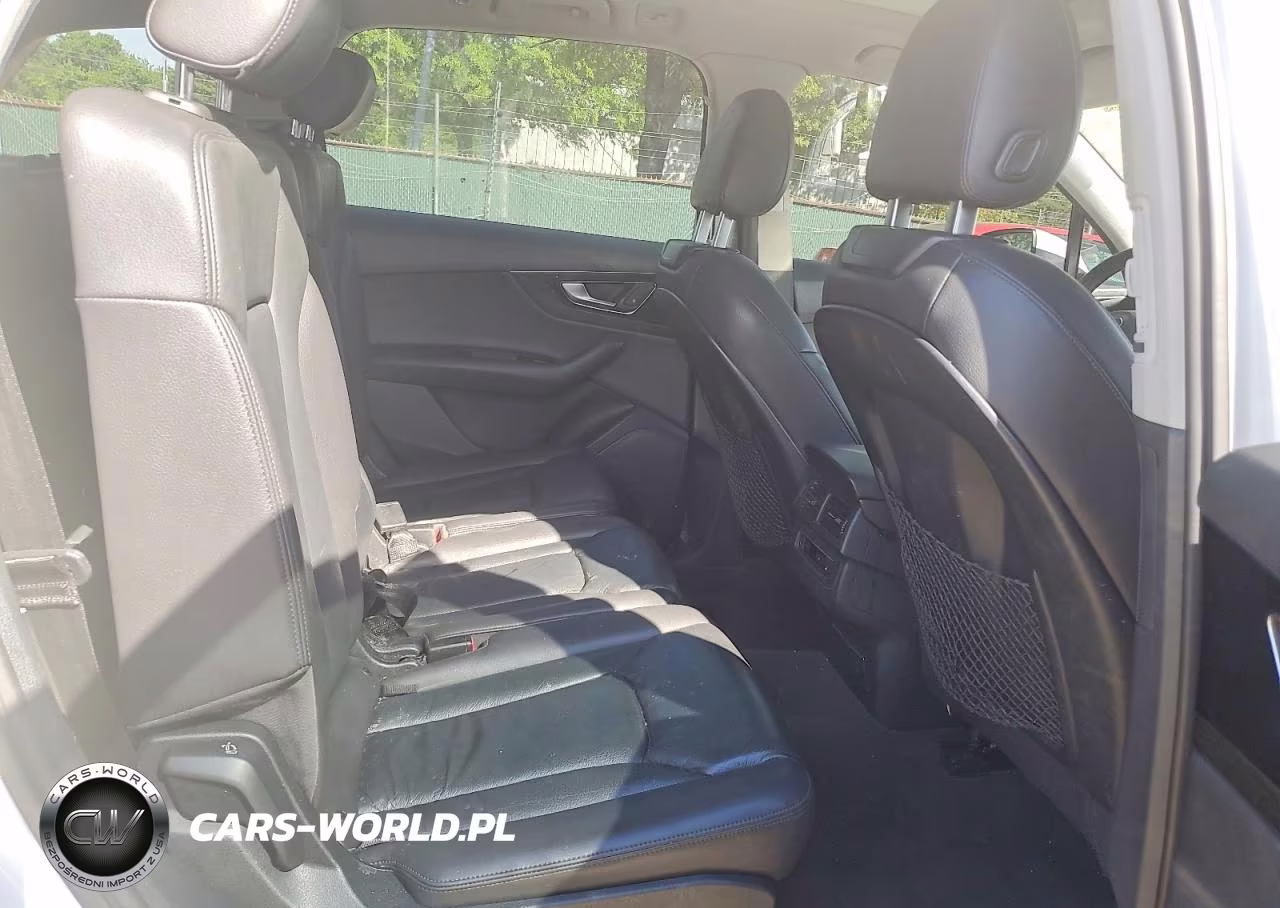 2017 Audi Q7 Premium VIN:WA1AHAF77HD045829 - 11