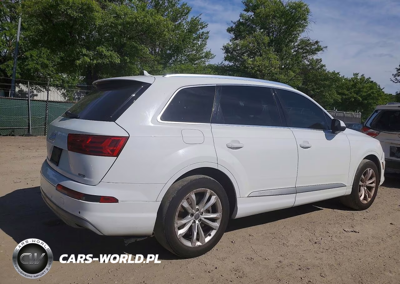2017 Audi Q7 Premium VIN:WA1AHAF77HD045829 - 3