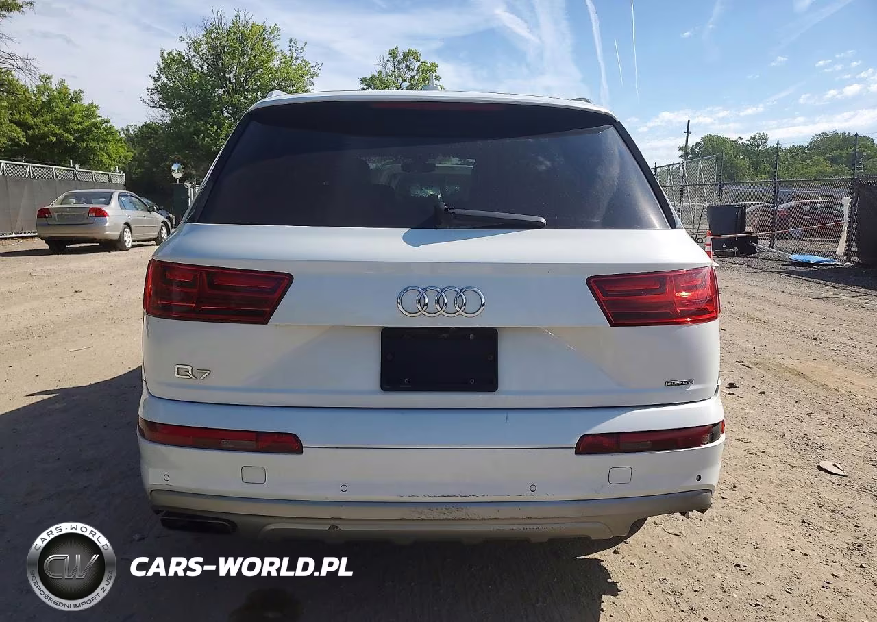 2017 Audi Q7 Premium VIN:WA1AHAF77HD045829 - 6