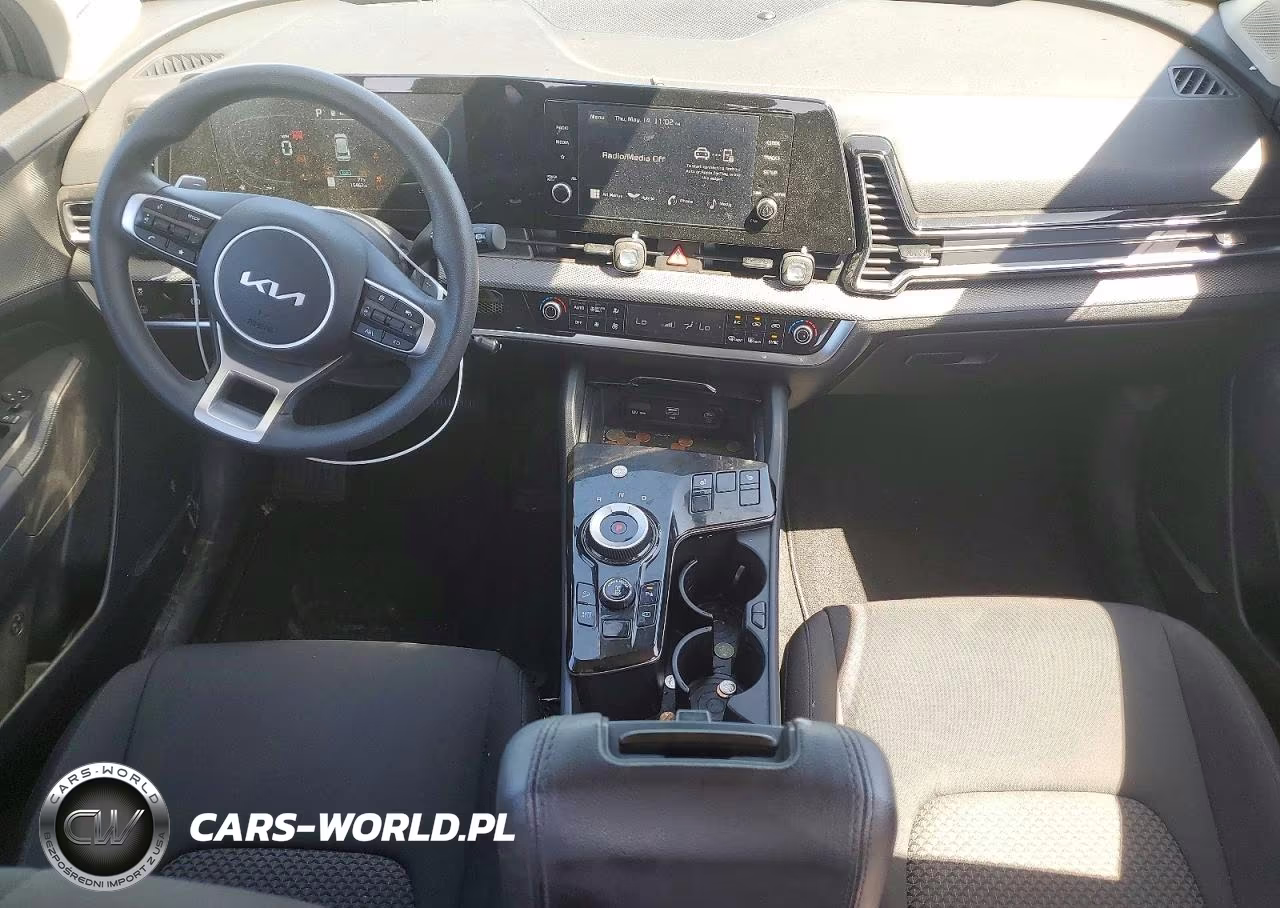 2025 Kia Sportage Lx VIN:KNDPUCDGXS7175698 - 8