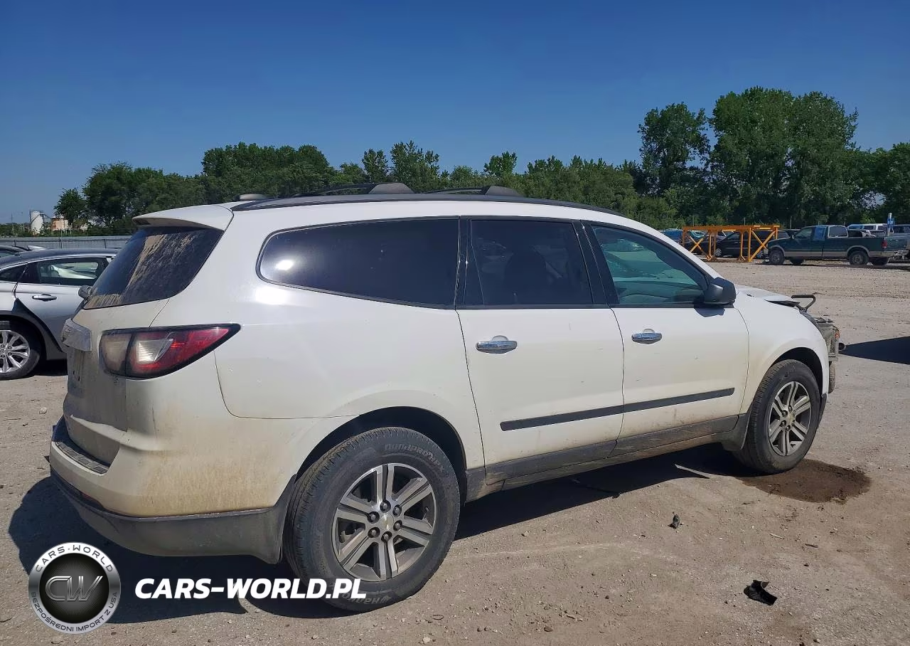 2017 Chevrolet Traverse Ls VIN:1GNKVFKD3HJ352564 - 3