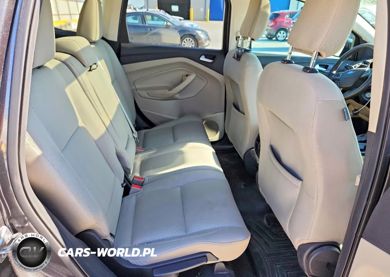 2018 Ford Escape Se VIN:1FMCU9GD2JUC80220 - 10