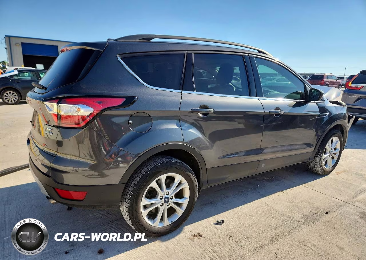 2018 Ford Escape Se VIN:1FMCU9GD2JUC80220 - 3